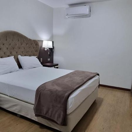 Hotel Imperio Real トルヒーリョ エクステリア 写真