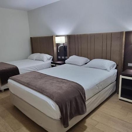 Hotel Imperio Real トルヒーリョ エクステリア 写真