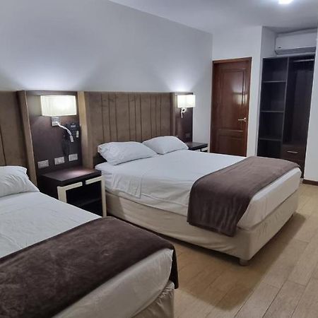Hotel Imperio Real トルヒーリョ エクステリア 写真