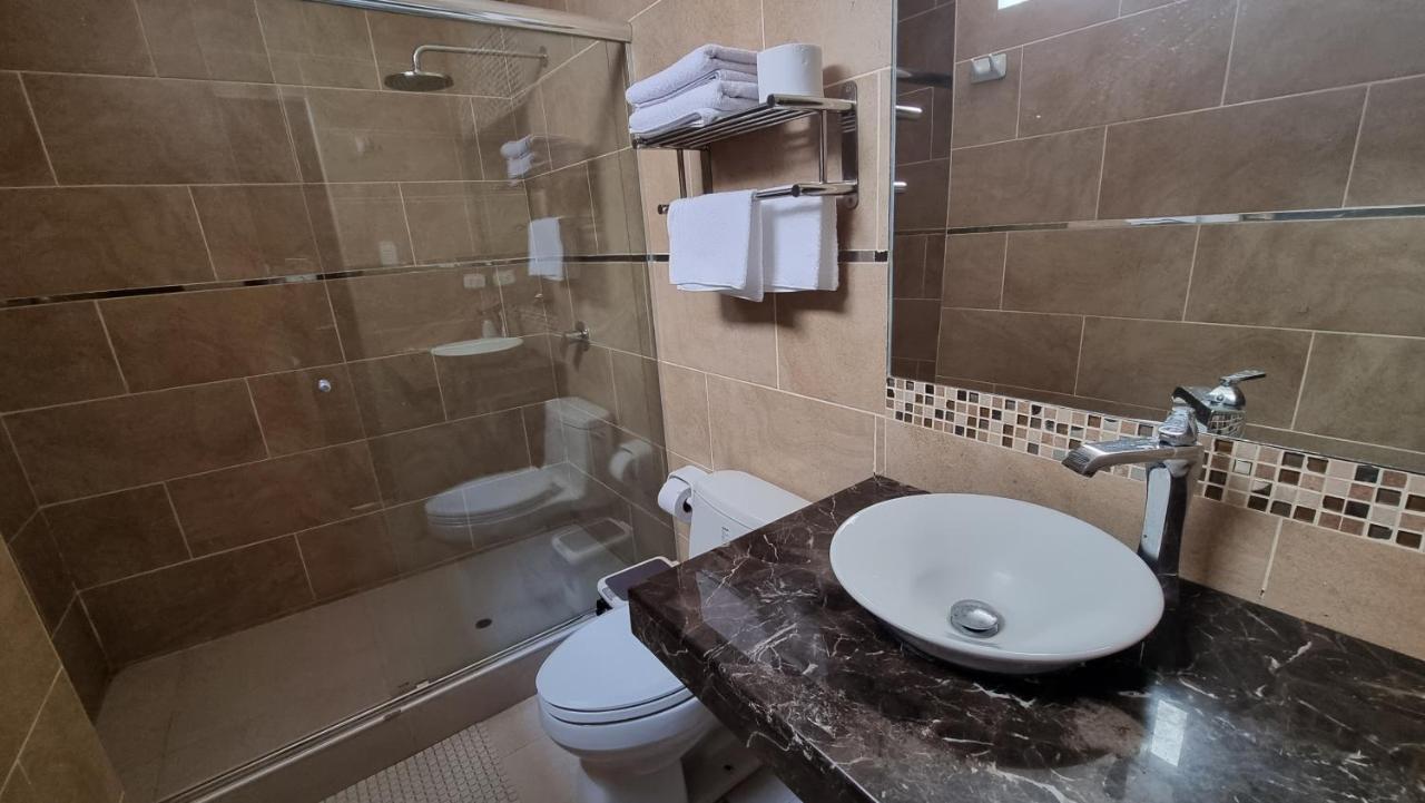 Hotel Imperio Real トルヒーリョ エクステリア 写真