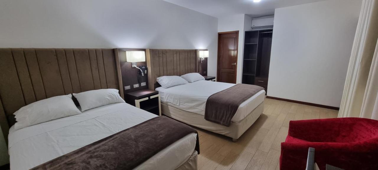 Hotel Imperio Real トルヒーリョ エクステリア 写真